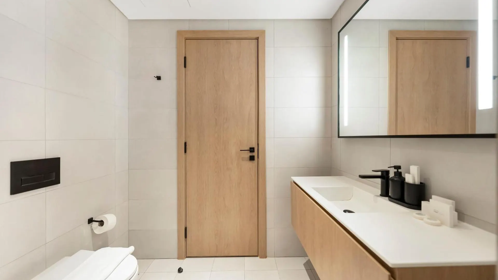 Lux Studio Near Burj Khalifa In Business Bay Dubai Apartment