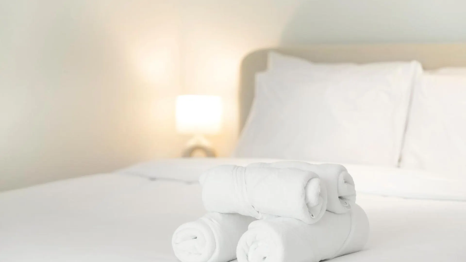 Lux Studio Near Burj Khalifa In Business Bay Dubai