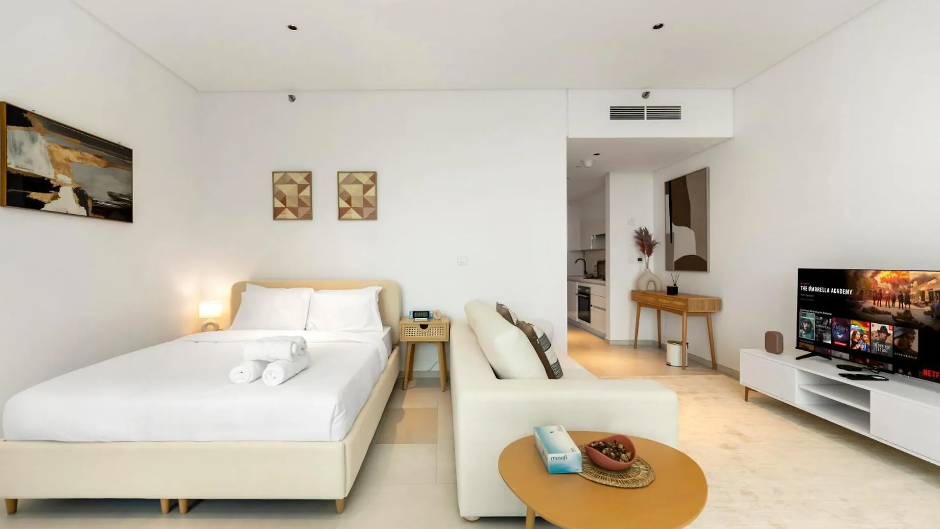 Lux Studio Near Burj Khalifa In Business Bay Dubai