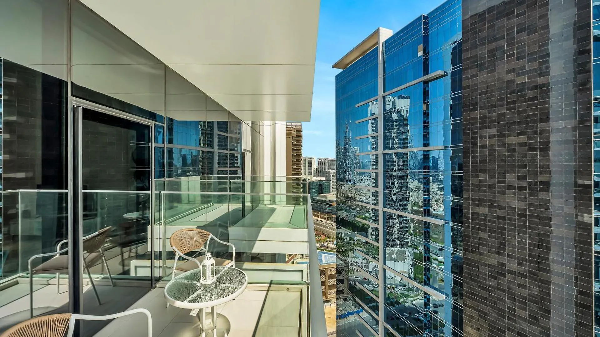 Lux Studio Near Burj Khalifa In Business Bay Dubai Förenade Arabemiraten